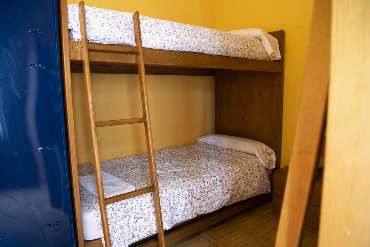 Hostel Rua 35 Leon Bagian luar foto