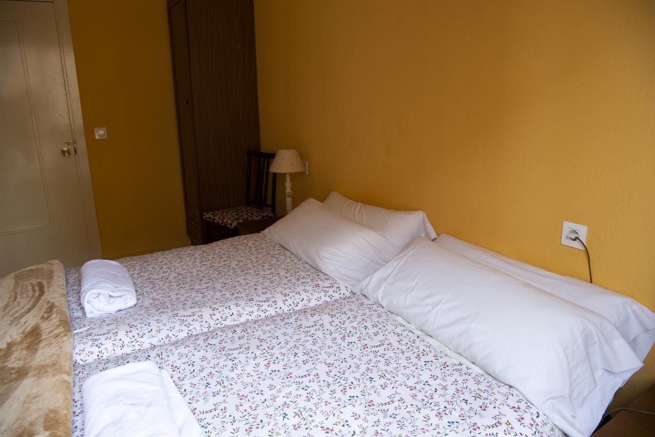 Hostel Rua 35 Leon Bagian luar foto